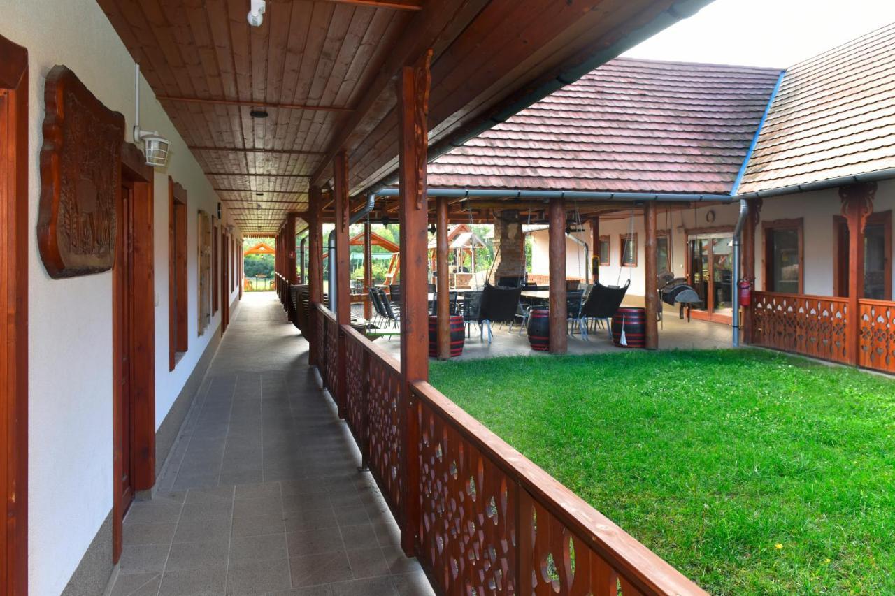 Nyakiglab Villa Szegi Εξωτερικό φωτογραφία